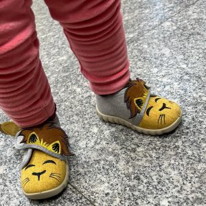 Papucei de interior pentru bebelusi