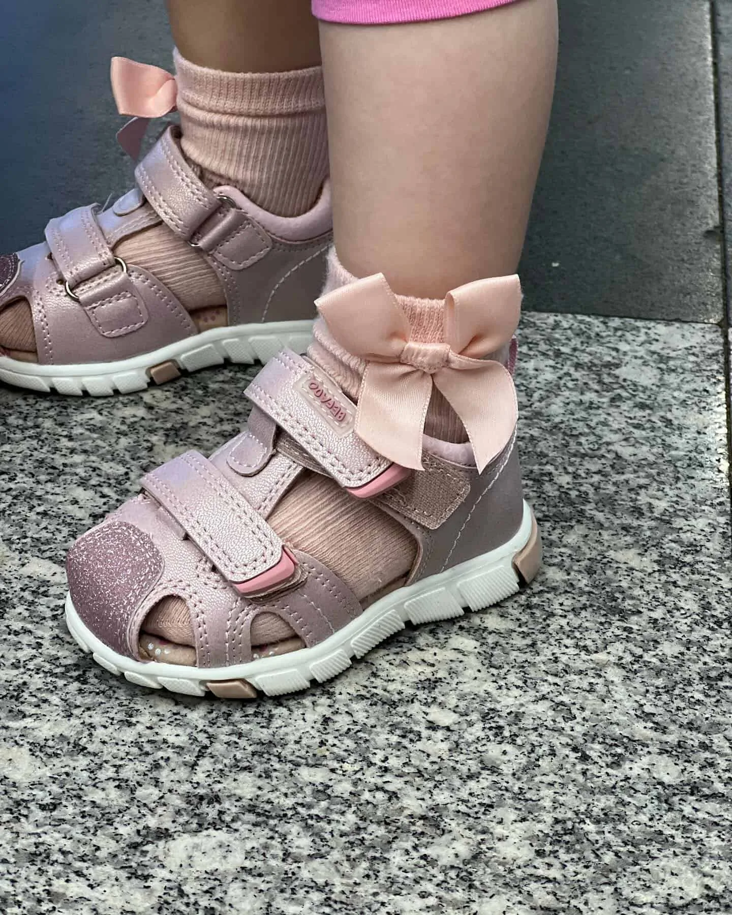 Sandale fetite cu captuseala din piele naturala