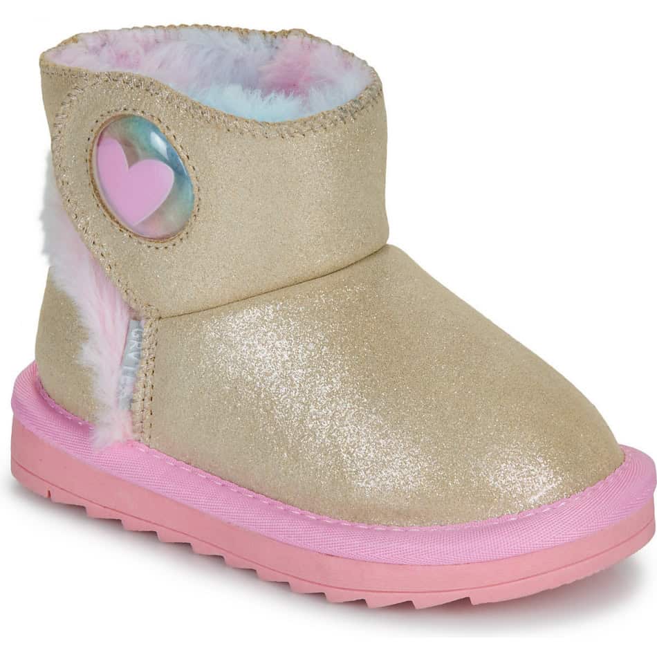 Cizme de iarna pentru copii din colectia Agatha Ruiz de la Prada, confectionate din imitatie de piele intoarsa, cu izolare usoara si design vesel, perfect pentru sezonul rece. - Membrana ARPTEX cu doua fete ofera protectie impotriva umezelii si mentine caldura la interior - Varf rotund, usor rigidizat, care permite libertate de miscare a degetelor, fara presiune - Contor de calcai rigidizat, pentru sustinere optima a gleznei si calcaielor - Inchidere cu velcro, pentru incaltare rapida si usoara - Talpa din spuma, moale si cu efect de amortizare, pentru confort zilnic Cizme ideale pentru fetite active, potrivite pentru plimbari, scoala sau joaca in zilele reci.