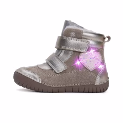 Ghetuțe BAREFOOT imblanite DDSTEP, confortabile și calde pentru copii mici.